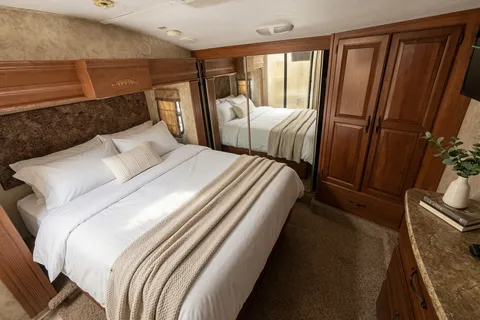 333-DB Montanan Bunk Room with two bathrooms (sleeps 10) Turn Key Package Available