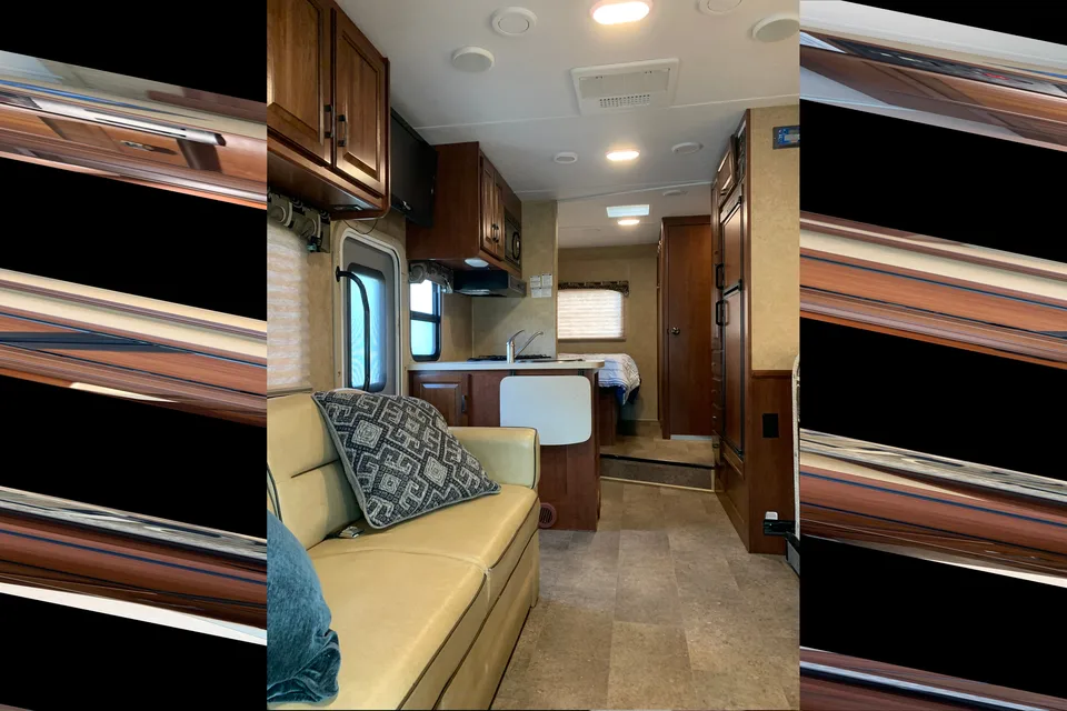 Little Missy's Forest River 2700DS Class C