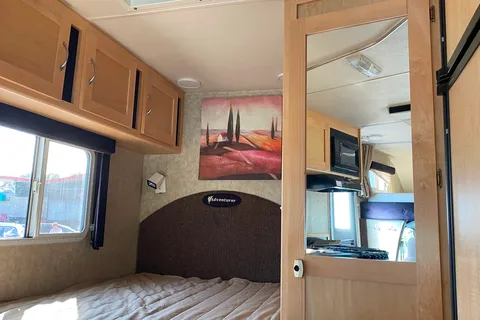 Fleet #C3 Mid-size Class C – Great Value for Families & Friends (Sleeps 3 Adults, 2 Children)