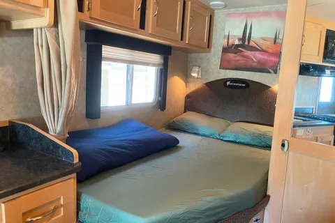 Fleet #C3 Mid-size Class C – Great Value for Families & Friends (Sleeps 3 Adults, 2 Children)