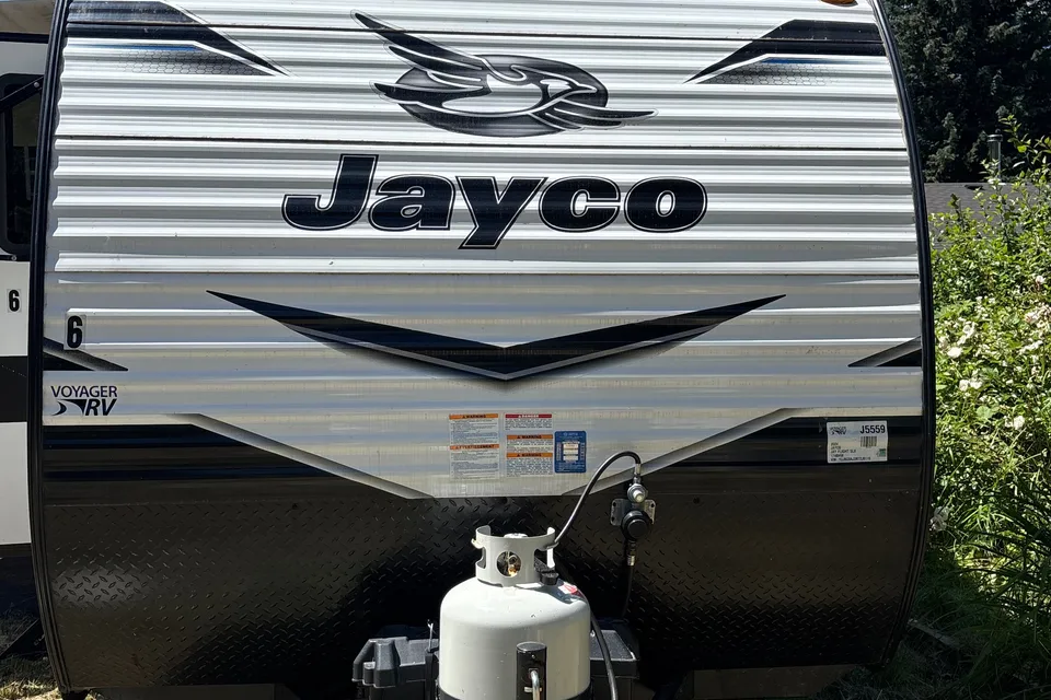 “Orca Pod” Jayco 174BH SLX Travel Trailer