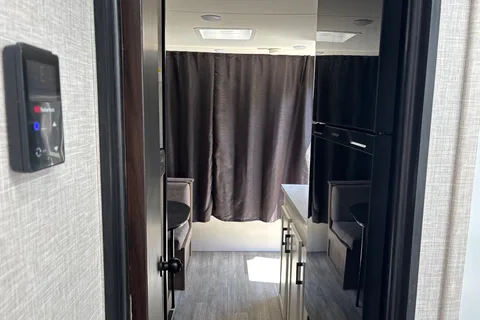 “Orca Pod” Jayco 174BH SLX Travel Trailer