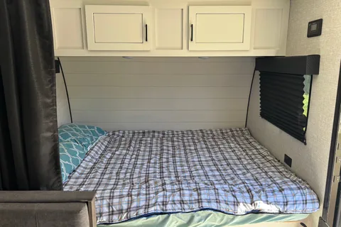 “Orca Pod” Jayco 174BH SLX Travel Trailer