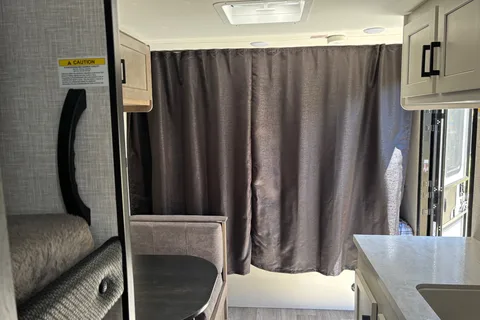 “Orca Pod” Jayco 174BH SLX Travel Trailer
