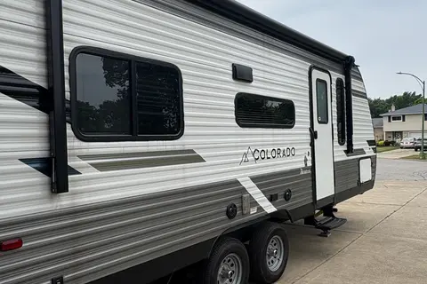 Cain's cozy retreat Dutchmen 21RDC Travel Trailer