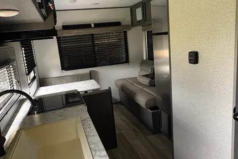 Cain's cozy retreat Dutchmen 21RDC Travel Trailer