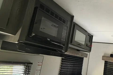 Cain's cozy retreat Dutchmen 21RDC Travel Trailer