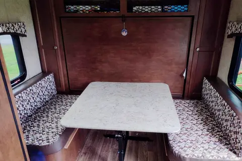 "The Cabin" Sonic 169VBH 