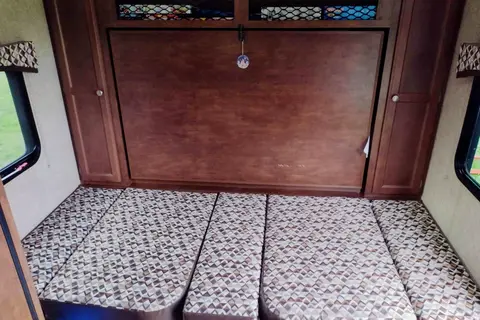 "The Cabin" Sonic 169VBH 