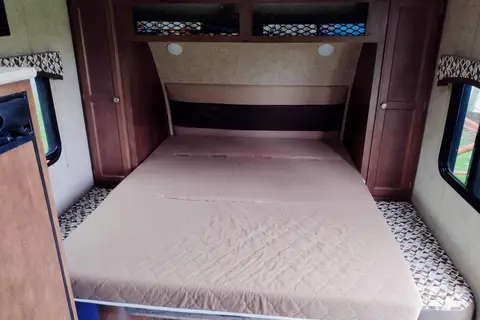 "The Cabin" Sonic 169VBH 