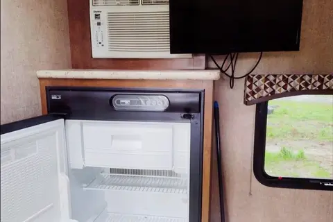 "The Cabin" Sonic 169VBH 