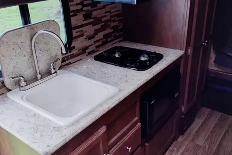 "The Cabin" Sonic 169VBH 