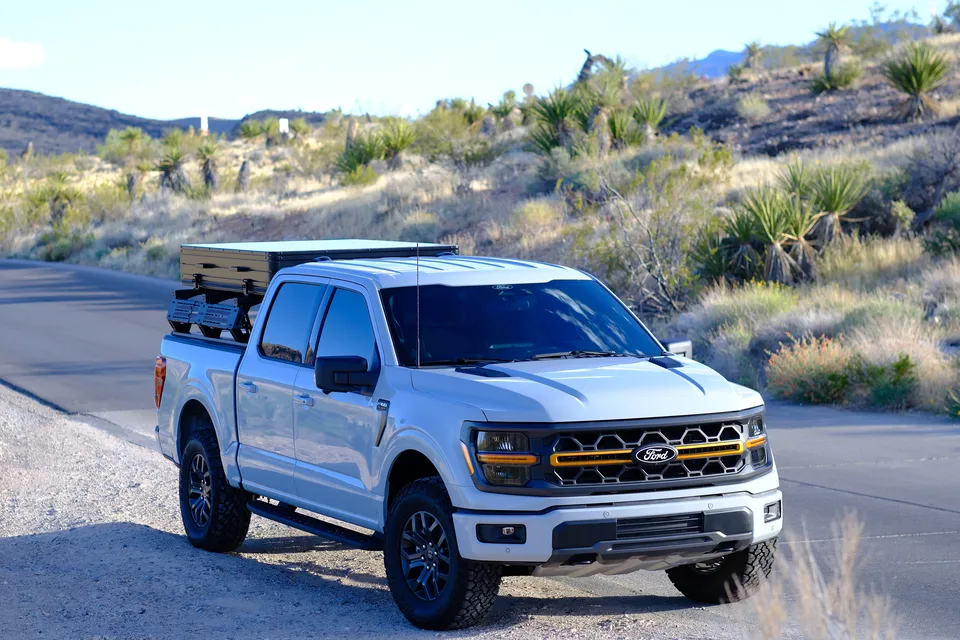 2024 Ford Tremorwith Roofnest-Starlink-Unlimated miles