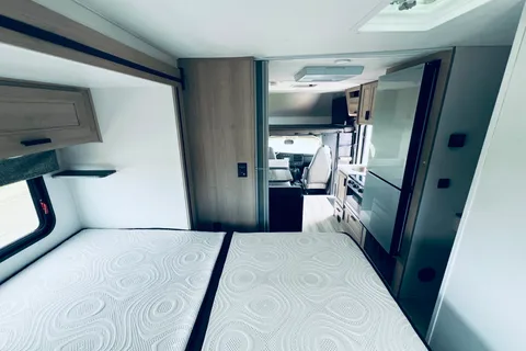 SUPER CLEAN 2025 FORESTER 24' (PET FRIENDLY)