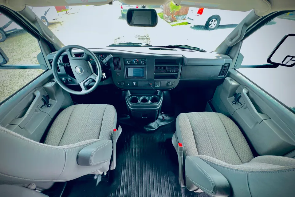 SUPER CLEAN 2025 FORESTER 24' (PET FRIENDLY)