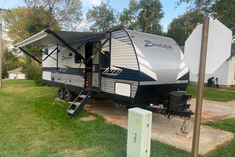 Wes's Crossroads Zinger Travel Trailer