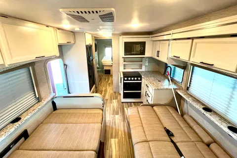 2022 Thor Motor Coach Freedom Elite 30FE