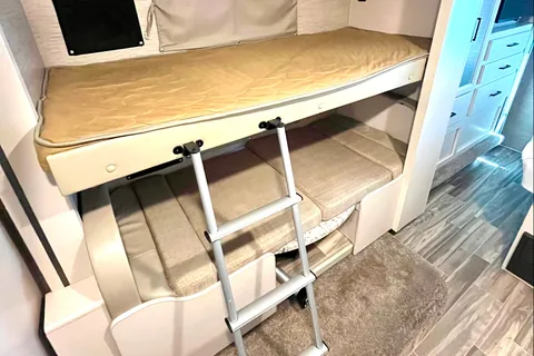 2022 Thor Motor Coach Freedom Elite 30FE
