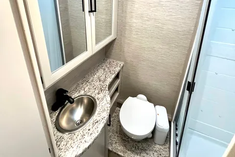 2022 Thor Motor Coach Freedom Elite 30FE