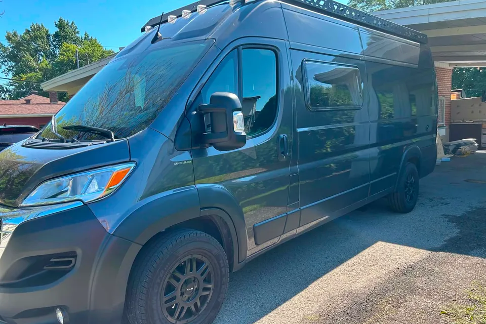 ROUSS Campervan
