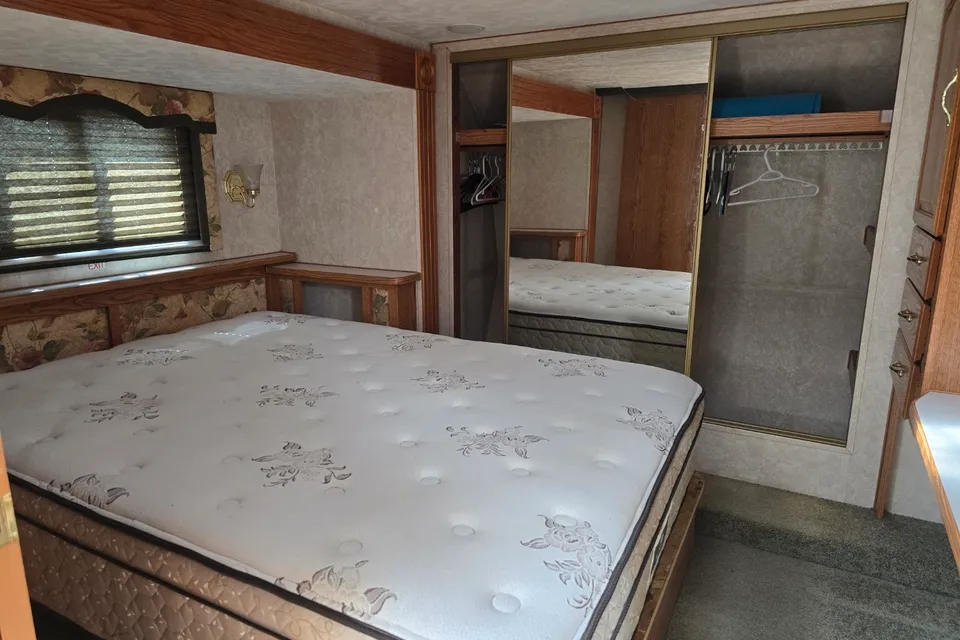 Jeannette's Komfort 26FSG Fifth Wheel