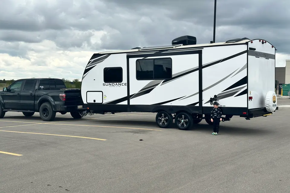Danielle's Strathmore Heartland Sundance Ultra Lite 221RB Travel Trailer