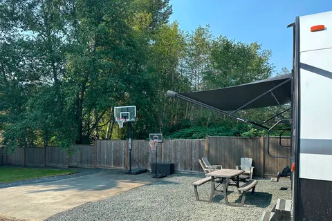 Glamping’ Camping