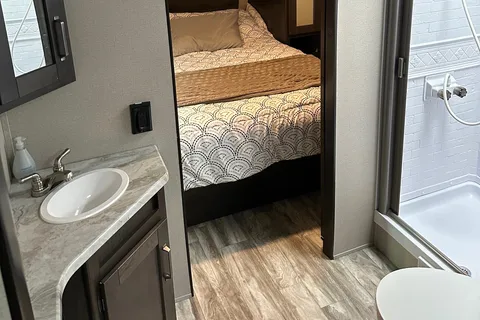 Glamping’ Camping