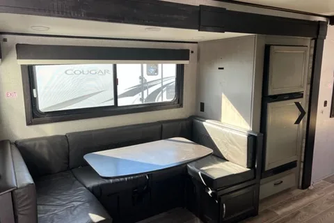 2021 Jayco Jay Feather 24BH Travel Trailer