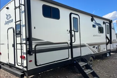 2021 Jayco Jay Feather 24BH Travel Trailer