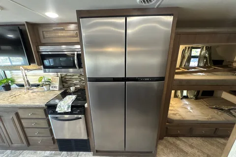 Westland 2018 Forest River Georgetown GT5