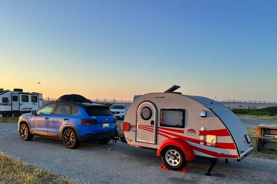 2016 NUCAMP T@G. SO LIGHT IT CAN BE TOWED WITH A BICYCLE!