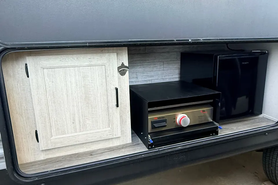 New 2026 Family Rv with outdoor kitchen