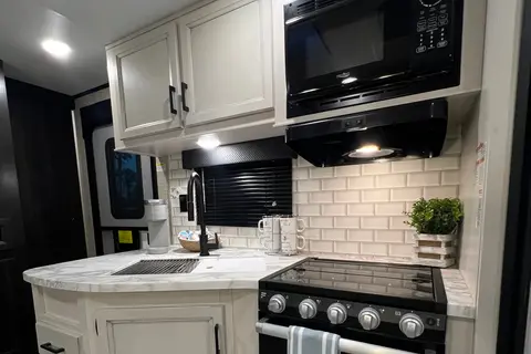 Camp Time!! Jayco Jay Flight 32BHDS Travel Trailer