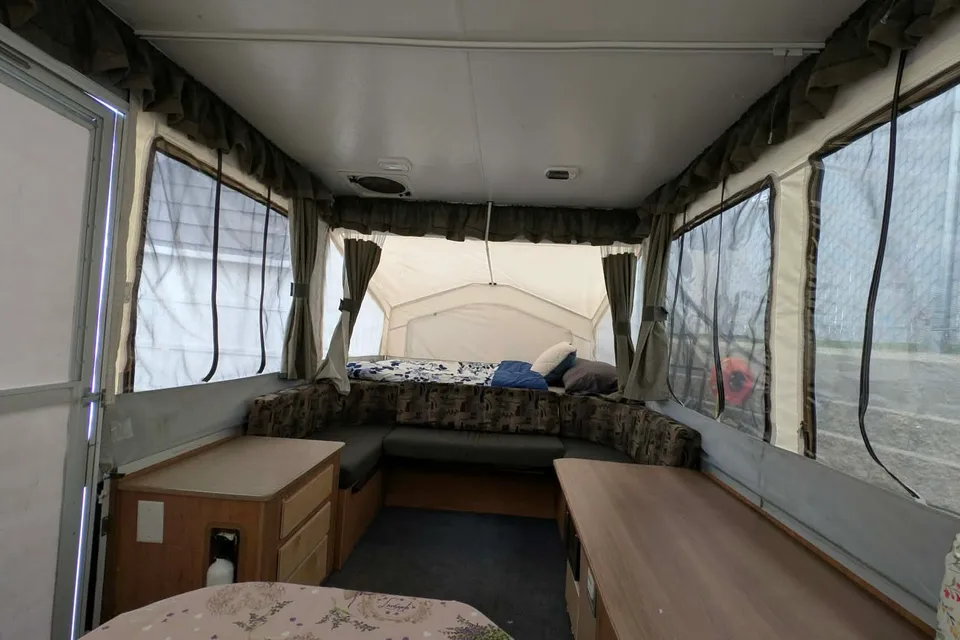Betancourt Fam Rockwood Freedom Tent Trailer