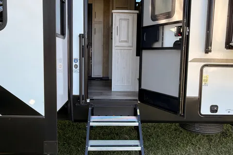 Jack Sparrow RV Rental Fort Wilderness Campground