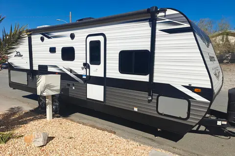 Luxurious 2022 Jayco Rocky Mountain Edition Travel Trailer