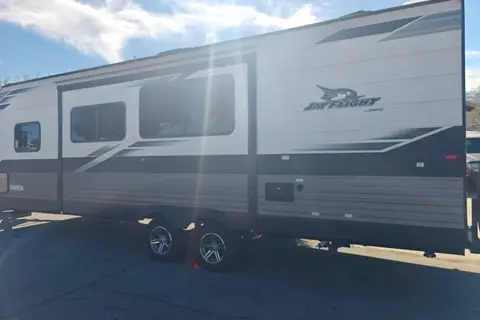 Luxurious 2022 Jayco Rocky Mountain Edition Travel Trailer
