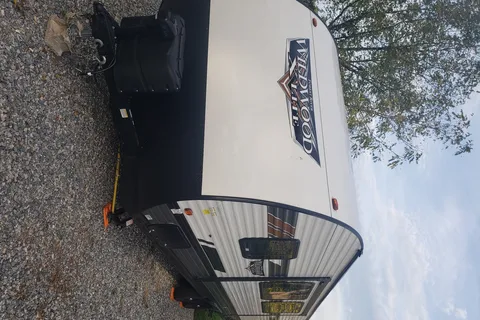 FULLY Fully STOCKED!! 2022 Wildwood Xlite,,Delivery available.
