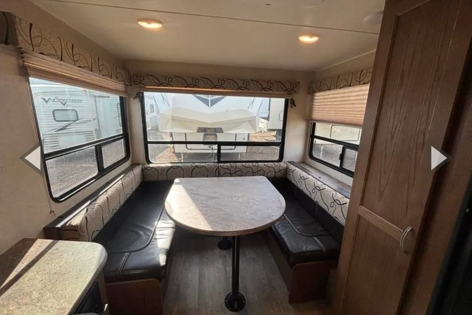 Marrichan's Leisure travel Serenity trailer Travel Trailer