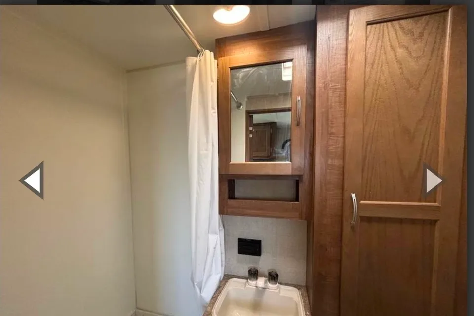 Marrichan's Leisure travel Serenity trailer Travel Trailer