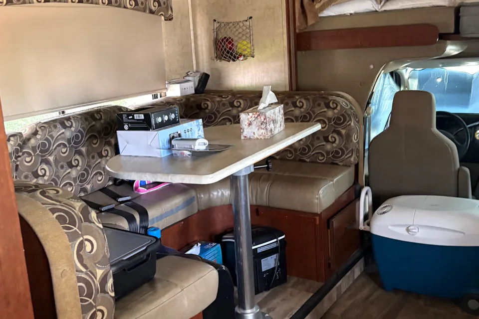 Aline's Sunseeker Ford Class C