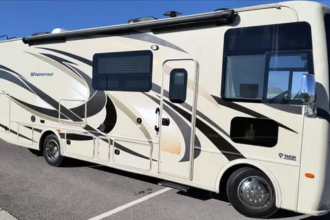 '17 Thor Windsport – Ultimate Dog's Pleasure Dome!