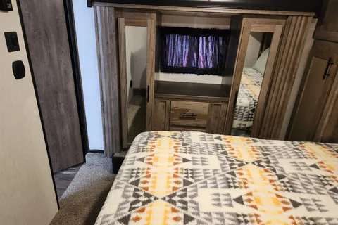 Morgan's Forest River Cherokee Wolf Pack 365 Pack16 Fifth Wheel