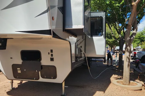 Morgan's Forest River Cherokee Wolf Pack 365 Pack16 Fifth Wheel