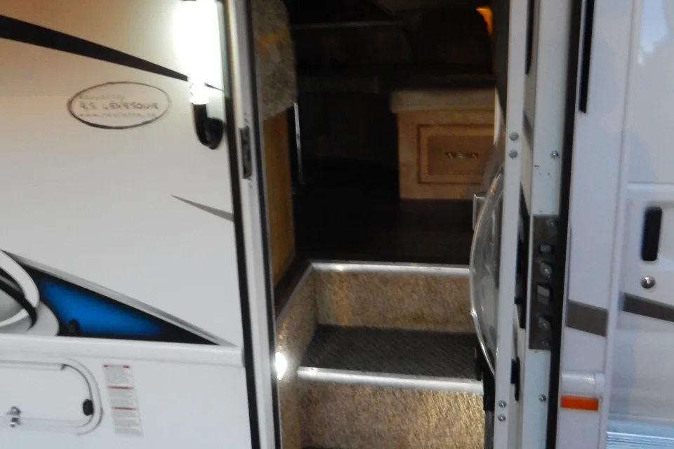 2016 Gulf Stream Conquest