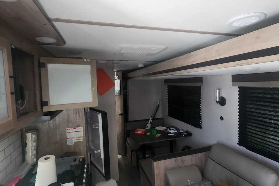 Bill's Grand River 32BHS Travel Trailer