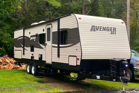 Janice's Prime Time Avenger ATI Travel Trailer