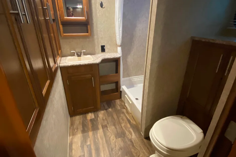 Janice's Prime Time Avenger ATI Travel Trailer