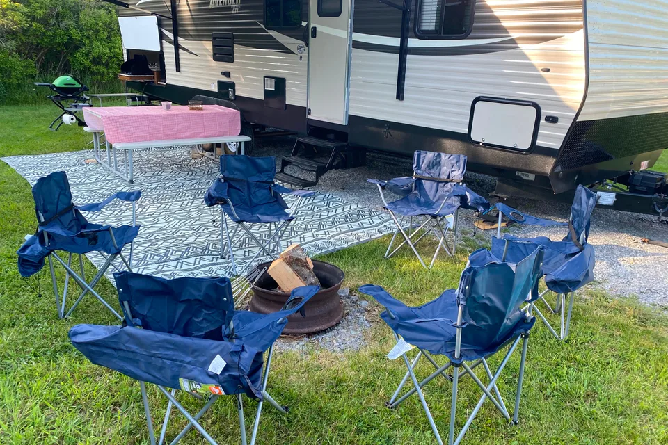 Janice's Prime Time Avenger ATI Travel Trailer